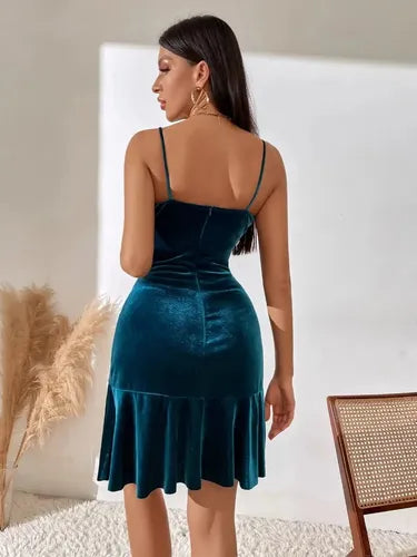Vestido Ajustado Terciopelo Con Volantes Va 533 Verde S