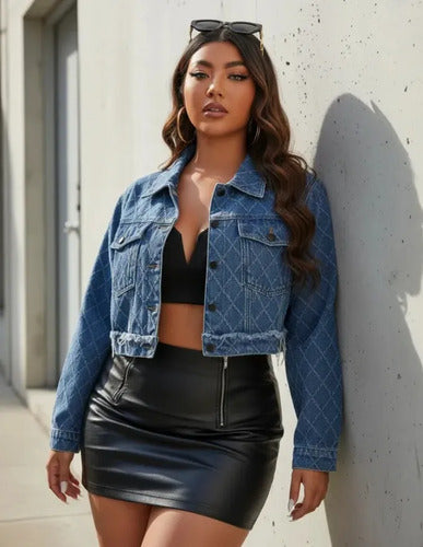 Chaqueta de mezclilla azul con bolsillo en talla grande
