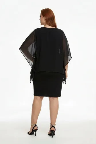 Vestido corto negro tubo manga 3/4 talla grande