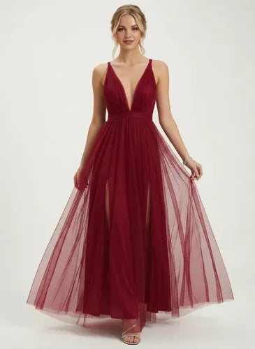 Vestido largo burdeo de tul hombros descubiertos