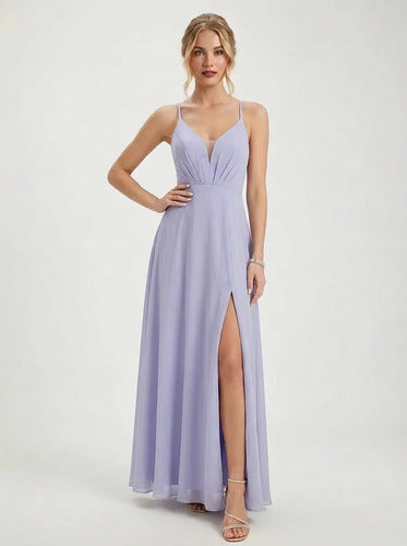 Vestido largo violeta con abertura evasé