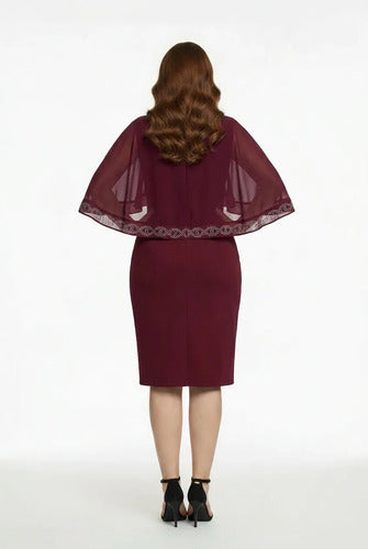 Vestido midi burdeo talla grande corte tubo