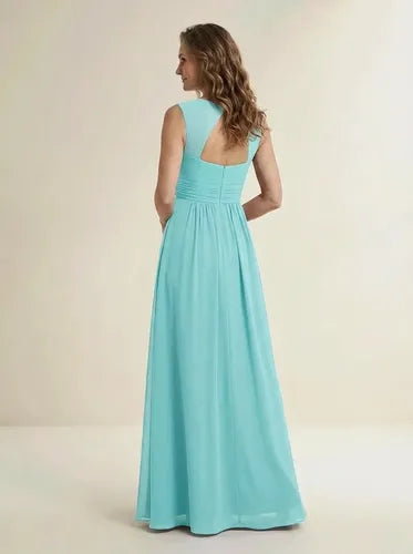 Vestido largo de fiesta verde evasé escote V en gasa