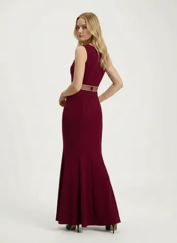 Vestido largo corte sirena escote bote