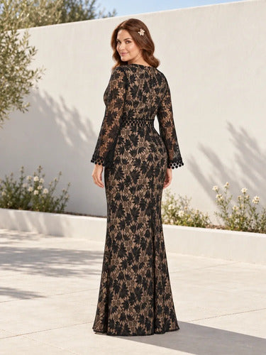 Vestido largo de fiesta negro de encaje talla grande