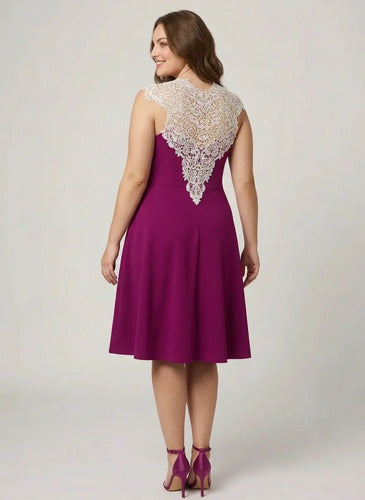 Vestido corto burdeo y violeta evasé cuello alto fiesta