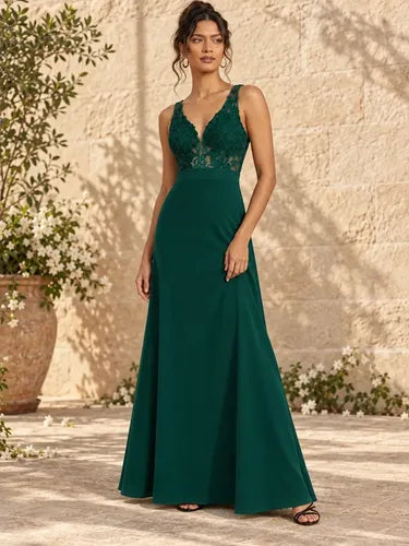 Vestido largo verde hombros descubiertos evasé