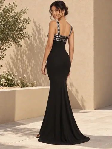 Vestido largo negro corte sirena sin mangas