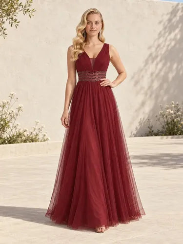 Vestido largo evasé tul bordo hombros descubiertos