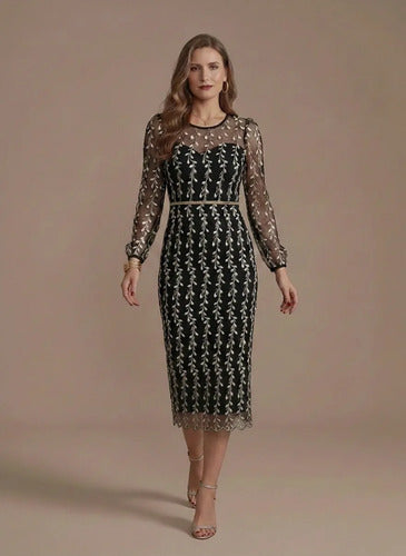Vestido midi blanco y negro evasé manga larga