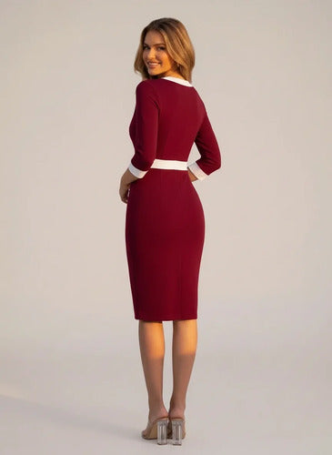 Vestido midi burdeo ajustado manga 3/4 escote V