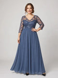 Vestido largo azul con mangas tres cuartos