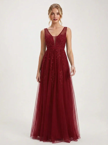 Vestido largo en tul corte princesa hombros descubiertos