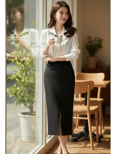 Conjunto de dos piezas blanco con blusa manga larga cuello camisero y falda para cóctel