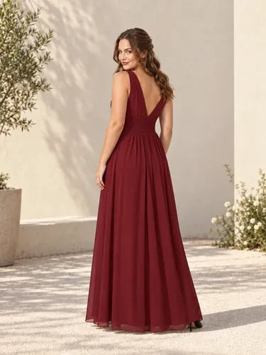 Vestido largo de gasa con hombros descubiertos