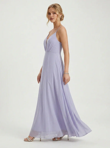 Vestido largo violeta con abertura evasé