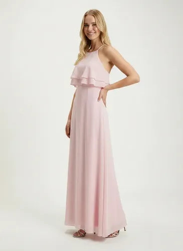 Vestido largo rosa evasé hombros descubiertos
