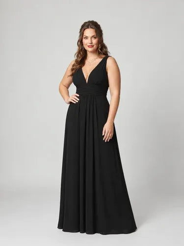 Vestido largo de gasa con hombros descubiertos