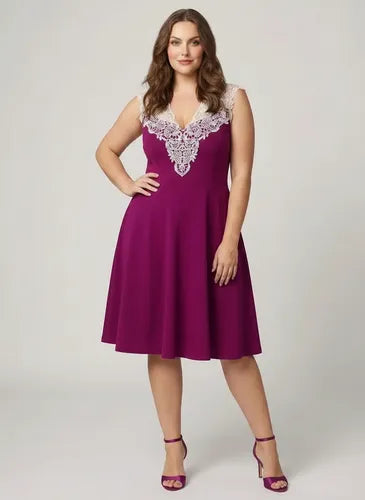 Vestido corto burdeo y violeta evasé cuello alto fiesta