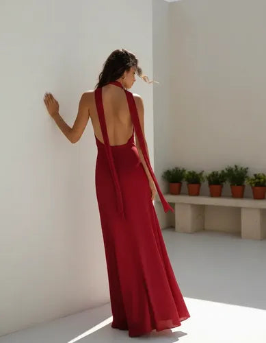 Vestido largo corte princesa escote V