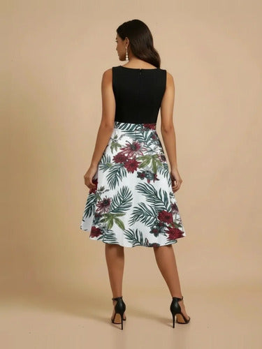 Vestido midi floral negro y verde acampanado grande