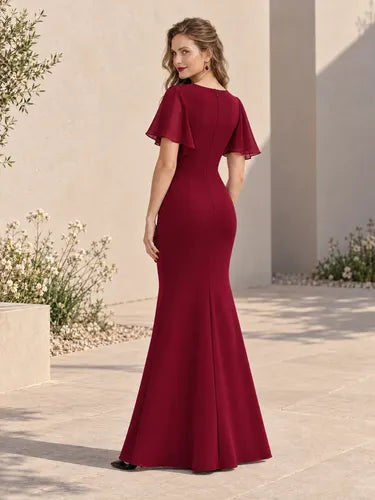 Vestido largo bordó sirena escote V elegante