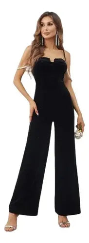 Mono negro elegante sin mangas
