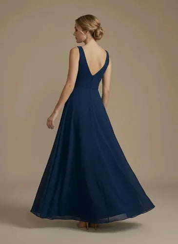 Vestido largo azul asimétrico escote corazón