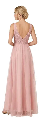 Vestido largo en tul corte princesa hombros descubiertos