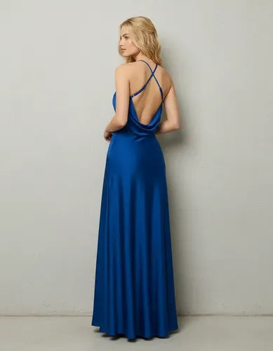 Vestido largo espalda descubierta escote V