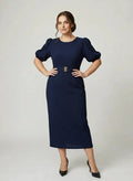 Vestido corto azul con cinturón cuello cubierto cóctel