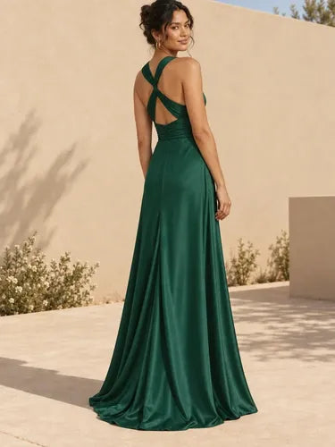 Vestido largo evasé verde espalda descubierta