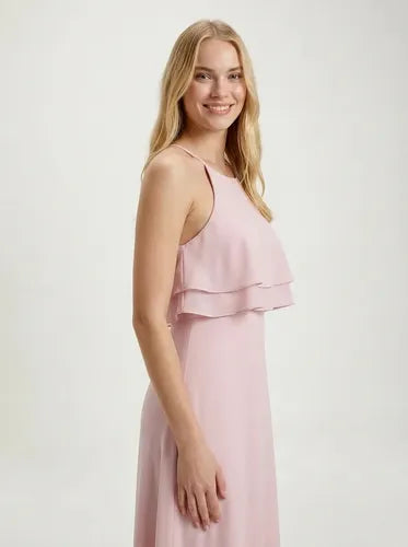 Vestido largo rosa evasé hombros descubiertos